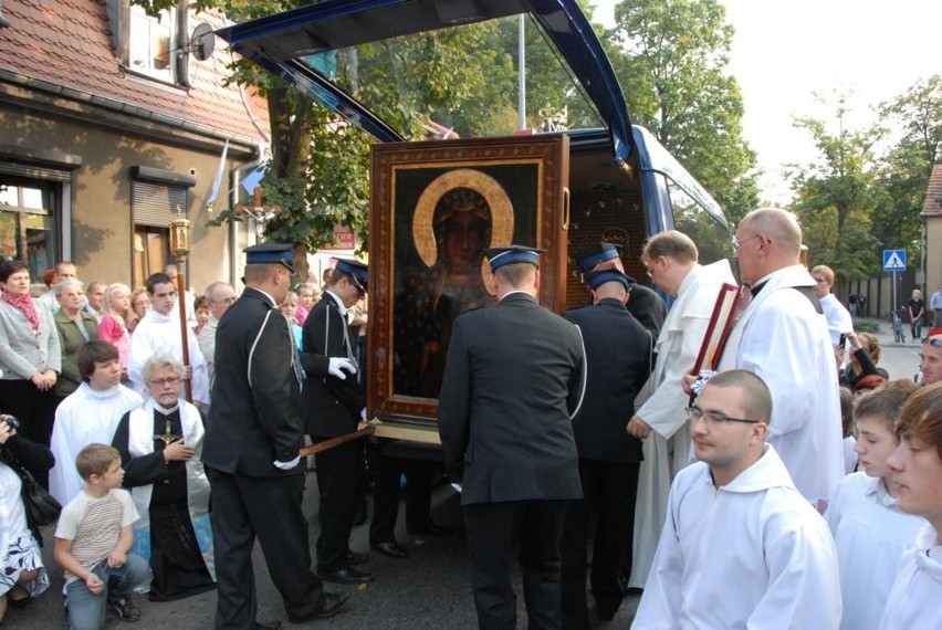 Tak parafia Najśw. Zbawiciela żegnała Matkę Boską