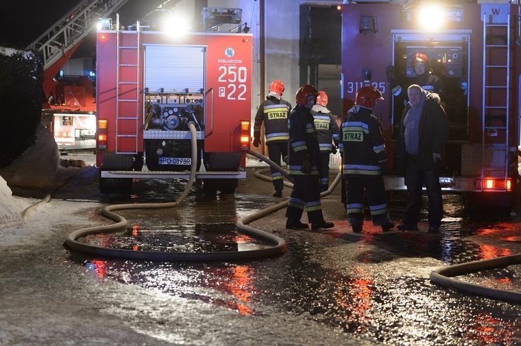 Chorzów: Pożar przy ul. Farnej 10. Pięć osób trafiło do szpitala