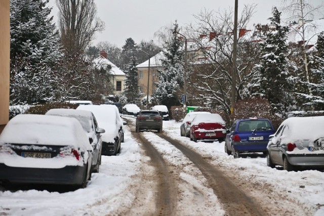 Nieodśnieżone ulice we Wrocławiu