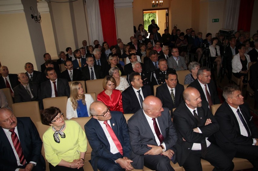 25-lecie samorządu w Wieluniu. Uroczysta sesja w WDK [ZDJĘCIA]