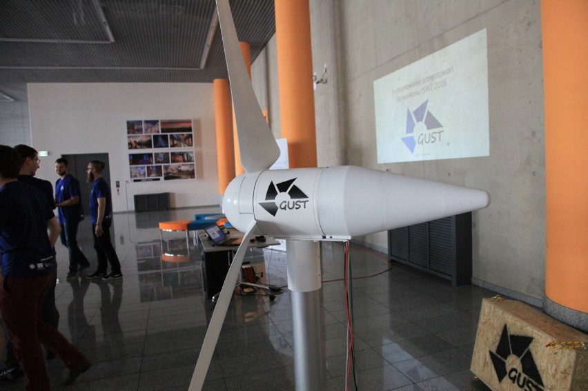 Studenci Politechniki Łódzkiej stworzyli małą turbinę...