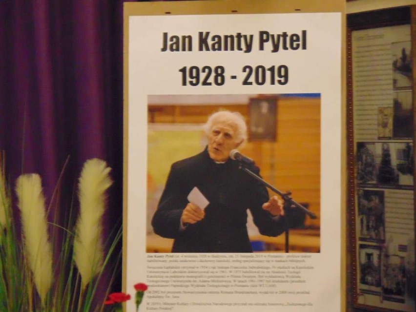 W Bibliotece Publicznej w Budzyniu wspominano profesora Jana Kantego Pytla