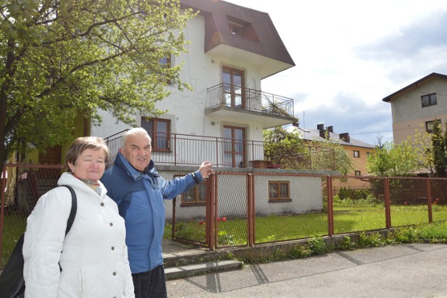 Maria Mordarska i Józef Sobczak liczą, że w tym domu uda się stworzyć świetlicę dla integracji mieszkańców os. Przetakówka