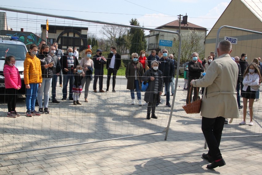 Nowy Sącz. Tłumy mieszkańców na otwarciu Parku Strzeleckiego. Sądeczan witał prezydent Ludomir Handzel [ZDJĘCIA]