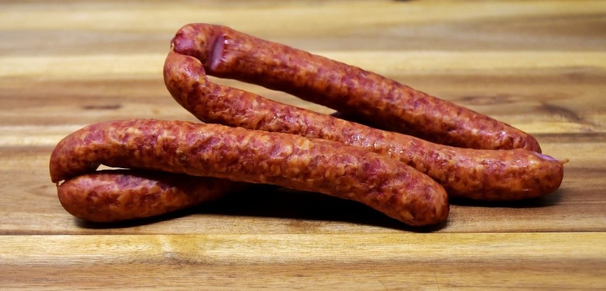 KIEŁBASA WIEJSKA - ok. 37 zł/kg...