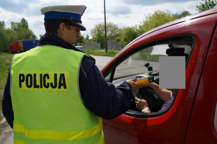 Policja Siemianowice: Zatrzymali dwóch nietrzeźwych...