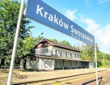 Kraków. Roczne opóźnienie w przebudowie stacji