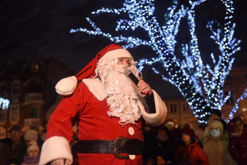 Praca czeka nie tylko na kasie czy przy wykładaniu towarów....