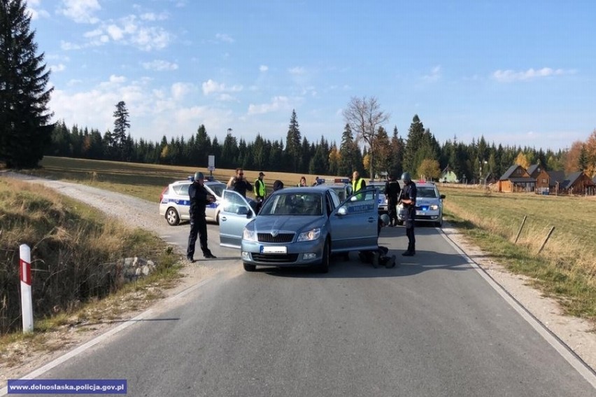 Rozbój na stacji paliw w Czechach, pościg, ujęcie sprawców... - tak wyglądały ćwiczenia funkcjonariuszy z Polski i Czech (ZDJĘCIA)