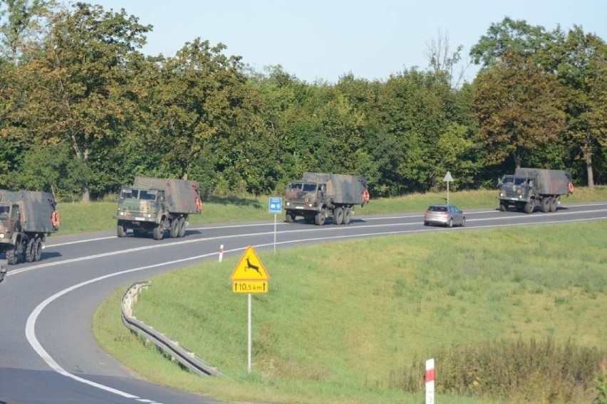 Chełmińscy żołnierze wyruszyli z Parku Maszyn w Grubnie w...