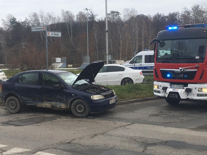 Na miejscu wypadku, Obie kierujące trafiły do szpitala....