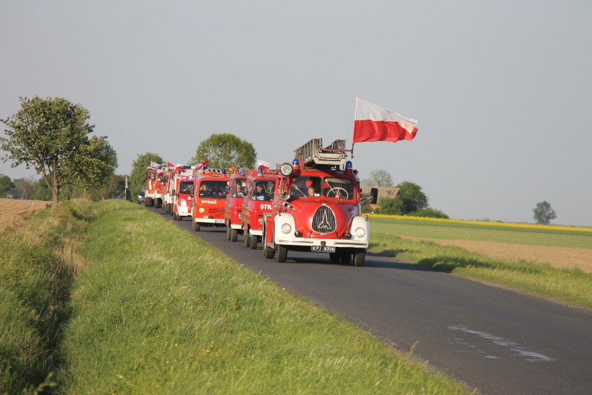 Parada Ochotniczych Straży Pożarnych z gminy Koźmin Wlkp. [ZDJĘCIA + FILM]