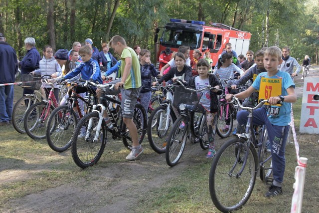 Wyścigi rowerowe w Witowie. Po raz XVI pojechali śladami Mieczysława Nowickiego