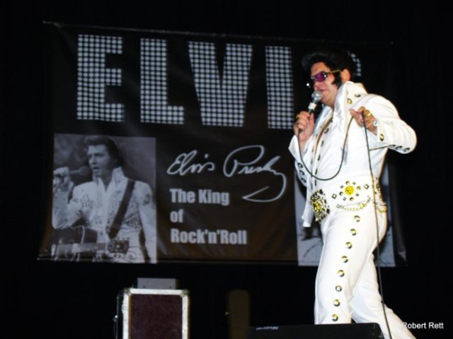 Pierwsza rocznica śmierci Arka "Elvisa"