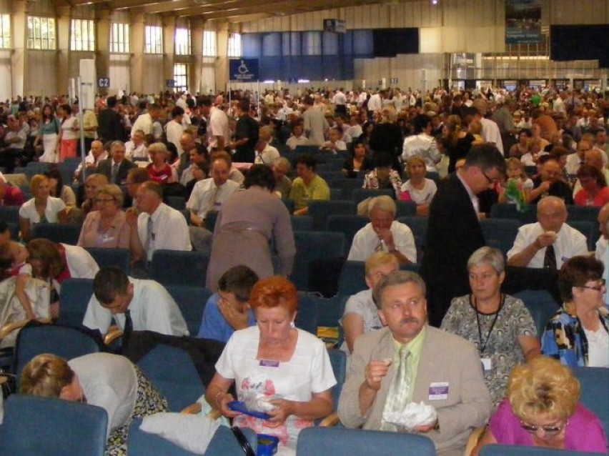 Od piątku w Poznaniu odbywa się Kongres Świadków Jehowy. W...