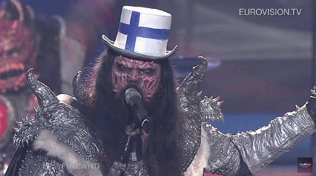 Fińska grupa Lordi pojawiła się na scenie w dziwnych przebraniach. Zespół wykonał piosenkę „Hard Rock Hallelujah”. Utwór tak się spodobał, że grupa Lordi wygrała konkurs.

