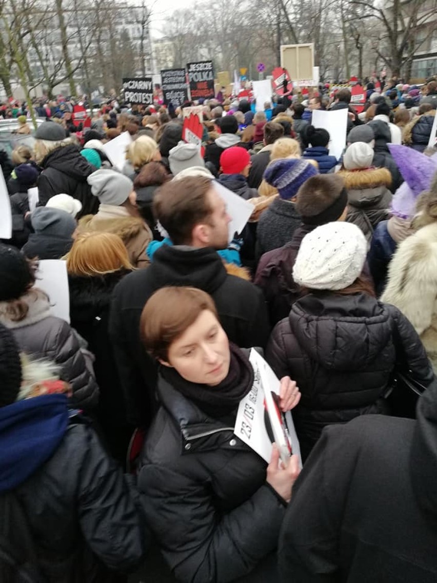 Czarny Piątek: Radomszczanki na marszu w Warszawie