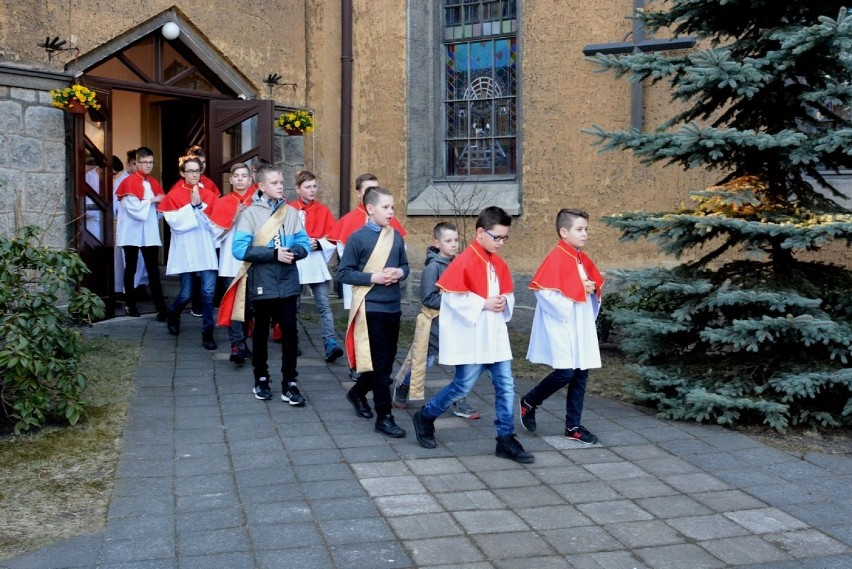 Wielki Piątek – Parafia pw. Macierzyństwa NMP w Zbąszynku