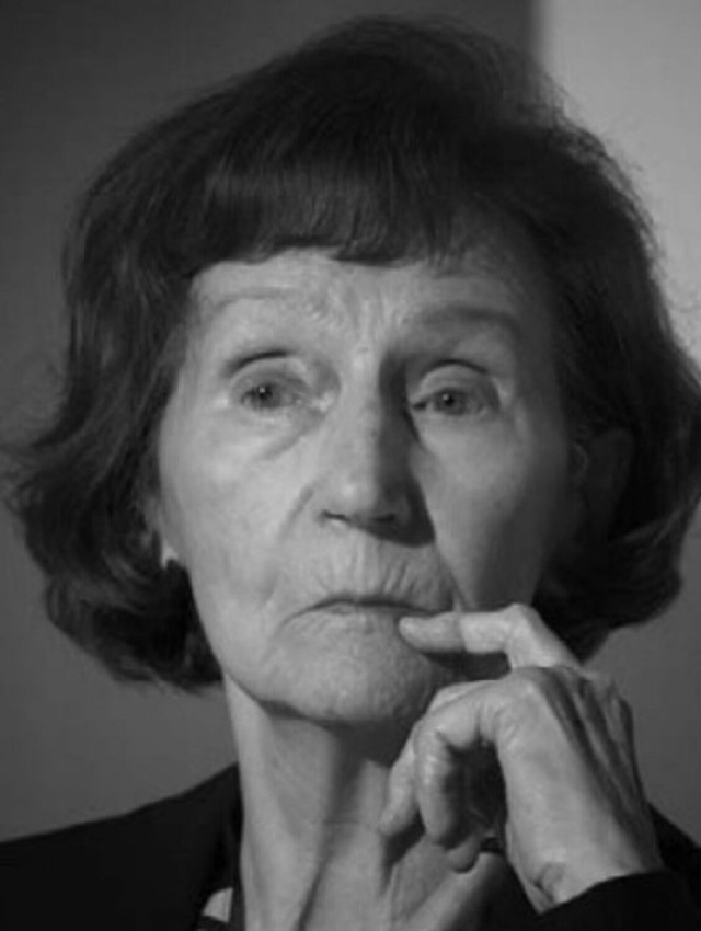 W poniedziałek 8 sierpnia rano, w hospicjum w Oświęcimiu w wieku 98 lat zmarła Zofia Posmysz, była więźniarka niemieckich obozów, pisarka