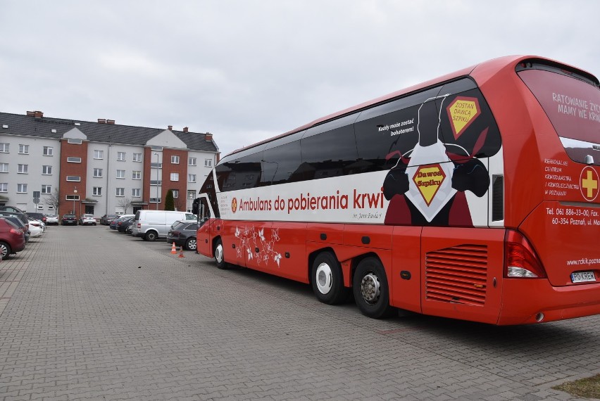 Grodzisk Wielkopolski: Podczas akcji oddawania krwi zebrano prawie 15 litrów życiodajnego płynu