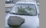 Gniezno. Poszukiwani świadkowie zniszczenia auta na ulicy Warszawskiej