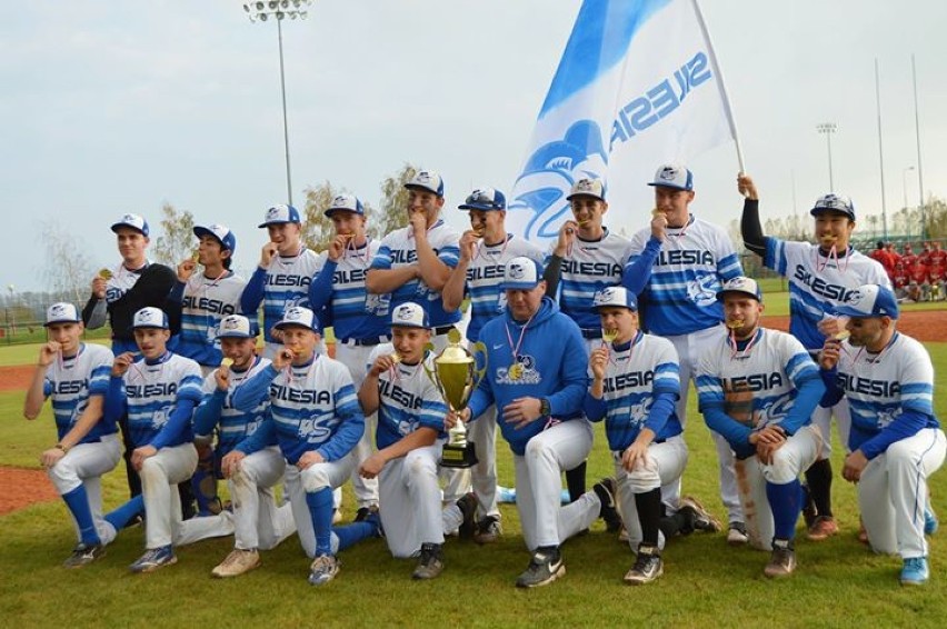 B jak baseballiści KS Silesia Rybnik, którzy w tym roku, po...