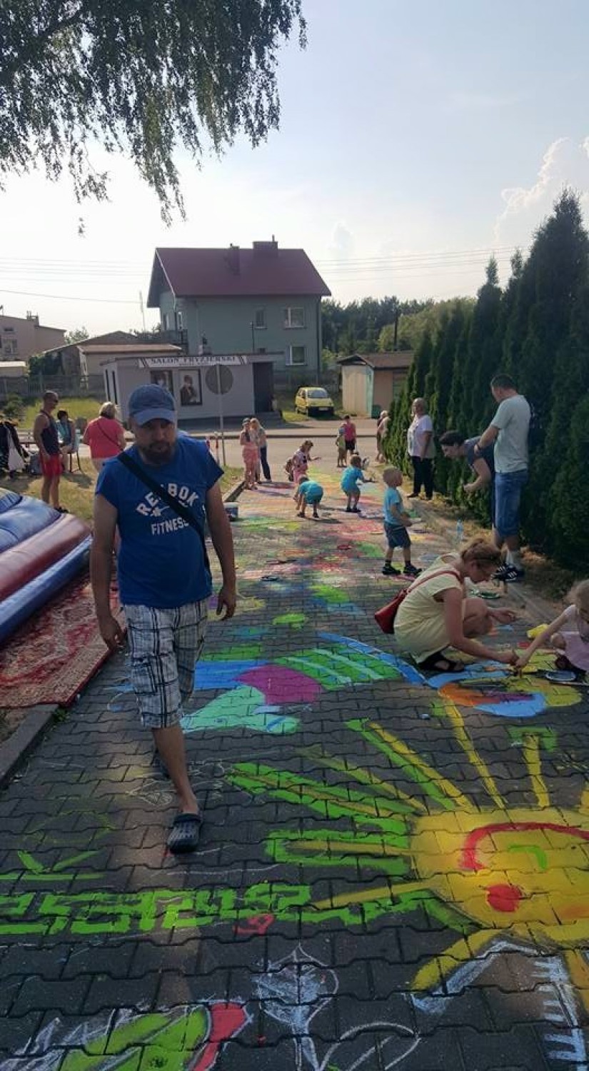Nowy plac zabaw jest już na Sikorce, koło OSP ma powstać Rodzinny Park Rozrywki