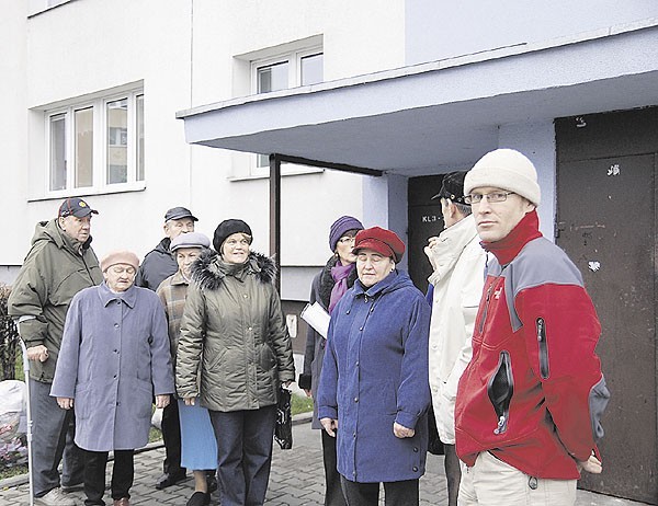 - Nie mamy szans wygrać z władzami spółdzielni - komentowali rozżaleni lokatorzy po spotkaniu z panią prezes.