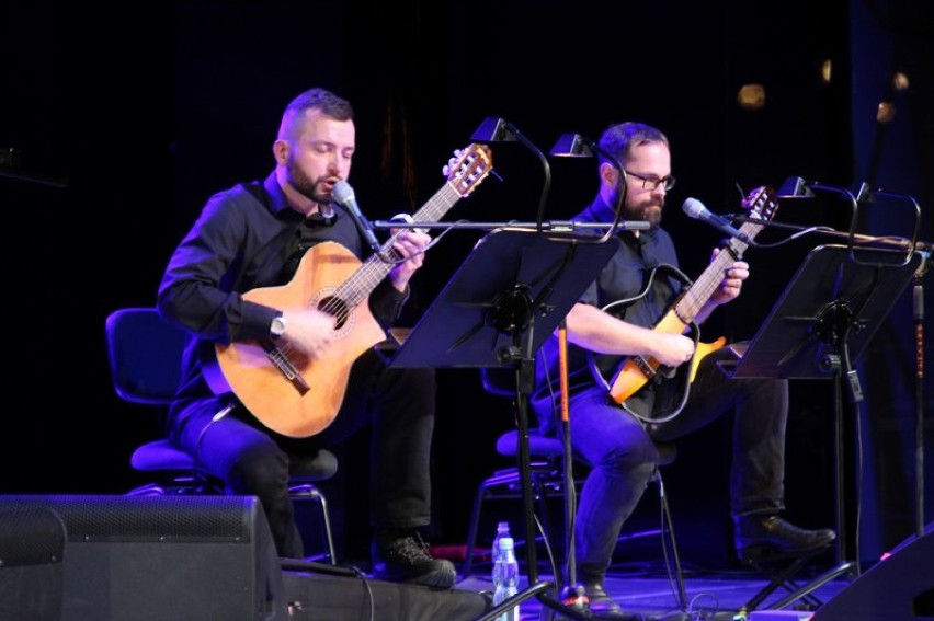 Piosenki Jacka Kaczmarskiego w wykonaniu Trio...