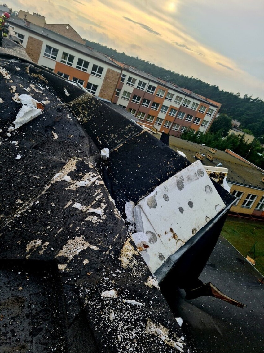 Co z dachem na hali sportowej w Szkole Podstawowej nr 1 w Wągrowcu? Czy uczniowie bezpiecznie będą mogli wrócić do budynku?