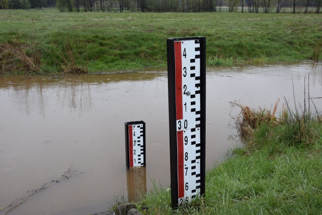 Poziom wody na Brynicy przekroczył 200 cm