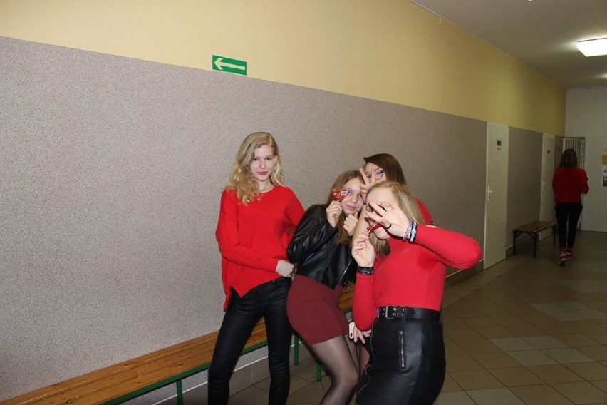 Walentynkowa atmosfera w Szkole Podstawowej w Ostrówku [FOTO]