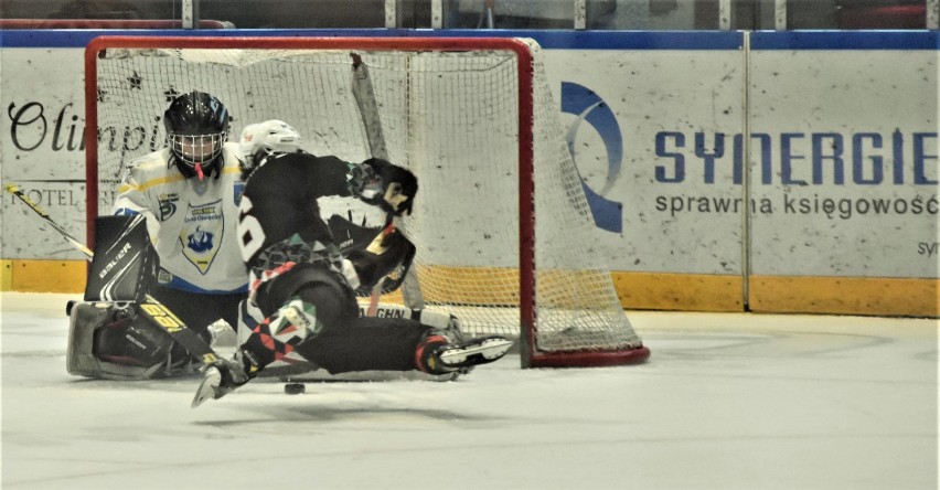 UKHK Unia Oświęcim – Atomówki Tychy 2:4. Ładny mecz, wymiana ciosów, piękne bramki i skuteczny finisz tyszanek