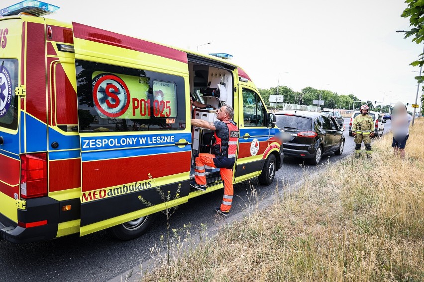 WypadekWypadek na alejach Konstytucji 3 Maja w Lesznie. Do szpitala trafiło 10-letnie dziecko