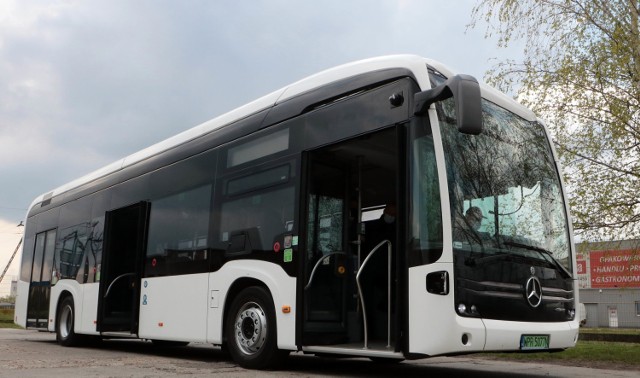Miejski Zakład Komunikacji testuje właśnie autobus marki Mercedes o napędzie elektrycznym. Testy pojazdu na grudziądzkich ulicach potrwają do 19 maja.