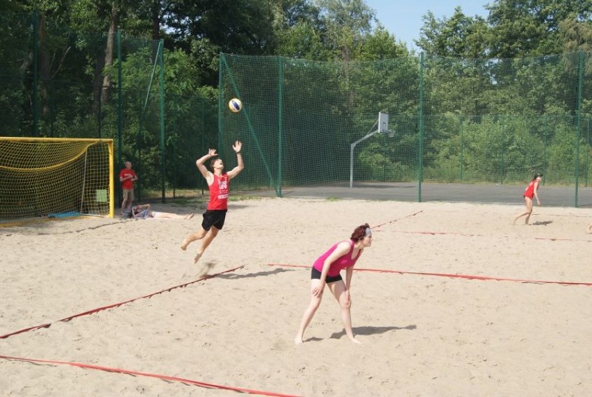 Turniej siatkówki plażowej w Dolsku