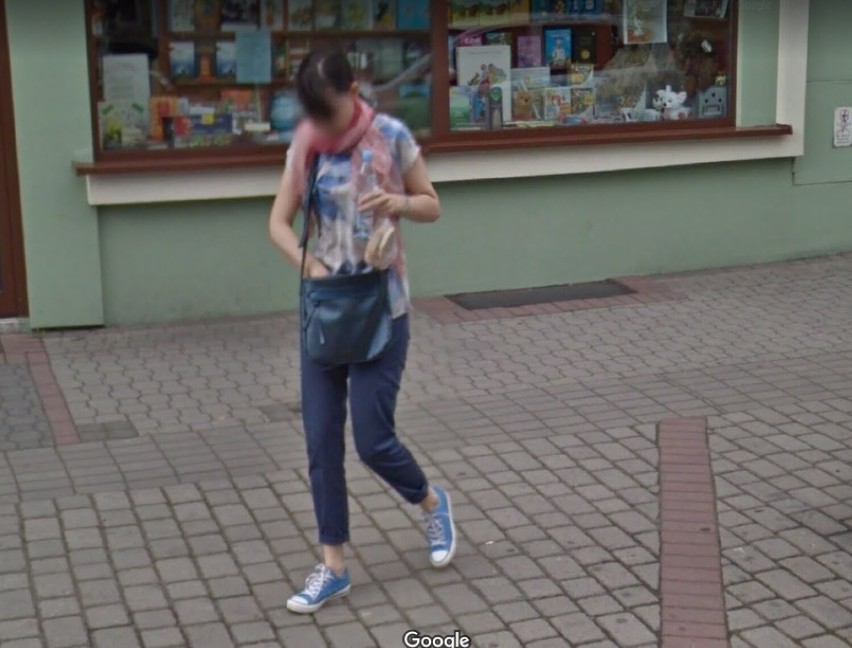 Jak ubierają się mieszkańcy Żor? Sprawdź, uliczną modę w mieście! Zobacz ZDJĘCIA z Google Street View