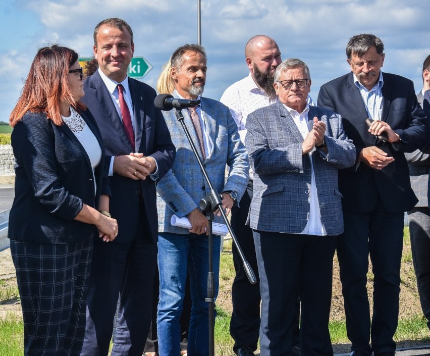 Gm. Szamotuły. Oficjalne otwarcie przebudowanego odcinka drogi powiatowej Śmiłowo-Gałowo