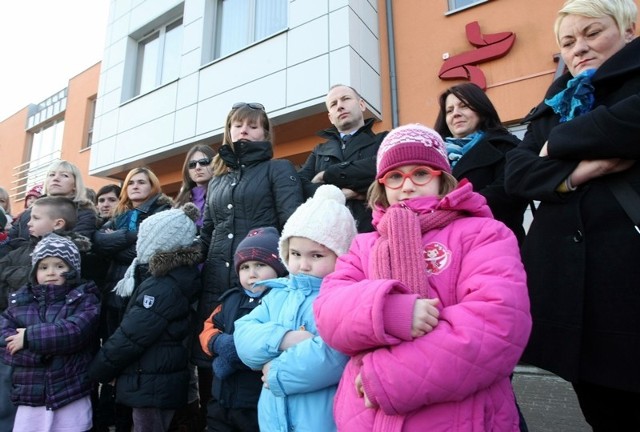 W czwartek przed przychodnią Świętokrzyska odbył się protest przeciwko wynikom konkursu NFZ