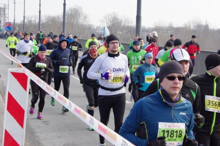 8 PÓŁMARATON WARSZAWSKI 2013 ZDJĘCIA UCZESTNIKÓW