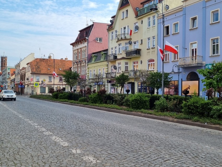 Święto Flagi swój początek ma 15 października 2003 r., kiedy...