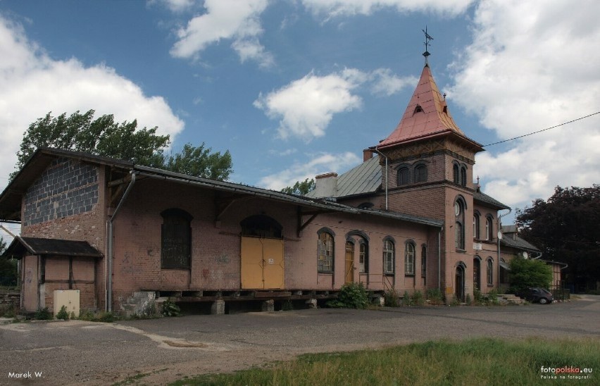 Dworzec w Piechowicach pochodzi z 1891 roku. Od wielu lat...