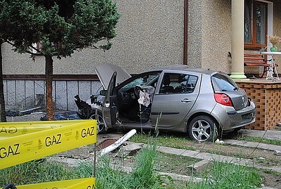 Wypadek w Gorzycach: zginął 28-letni pasażer renault.