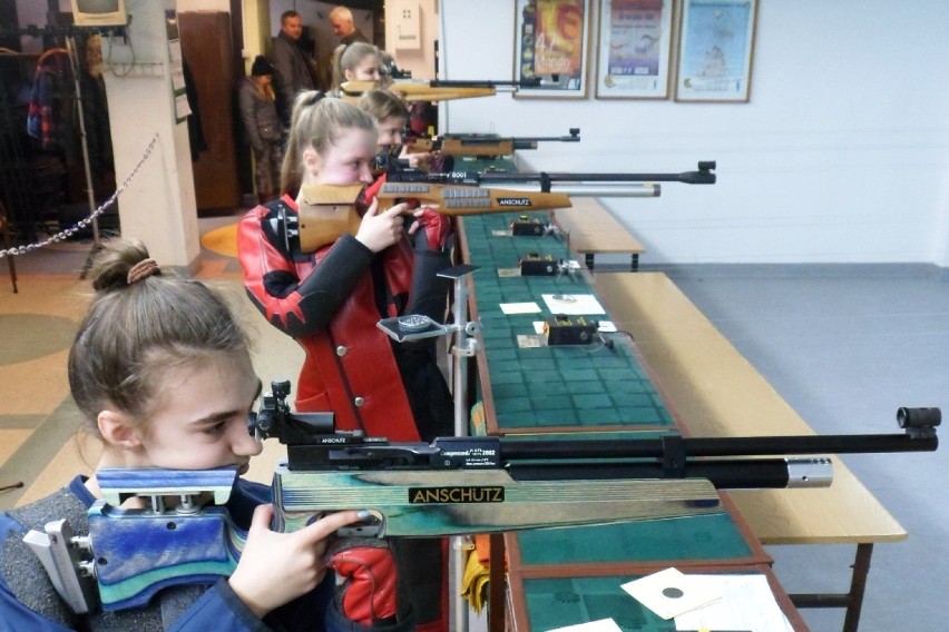 Zawody strzeleckie kobiet w Kaliszu