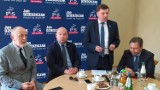 Poseł Tomasz Ławniczak na konferencji prasowej w Lesznie: Prawo i Sprawiedliwość nie ma planów zmiany okręgów wyborczych