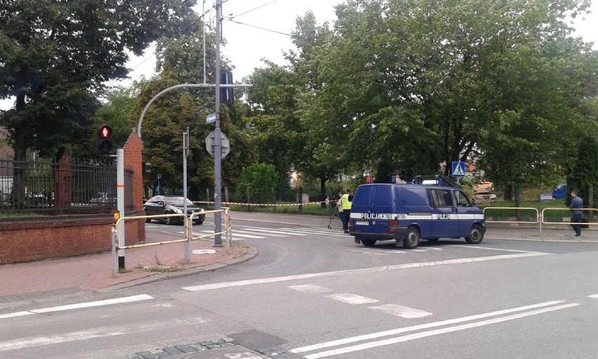 Ewakuacja Katowic: Pociągi i samochody nie jeżdżą