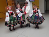 Zespół folklorystyczny Ustronie na Folkobraniu w Kozienicach