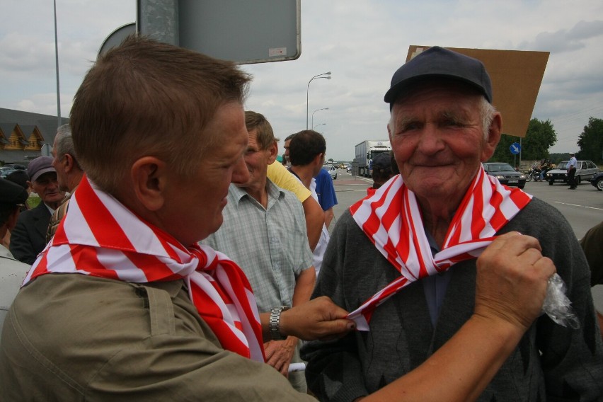 Protest rolników na drodze krajowej nr 8 w Polichnie 7 lipca...