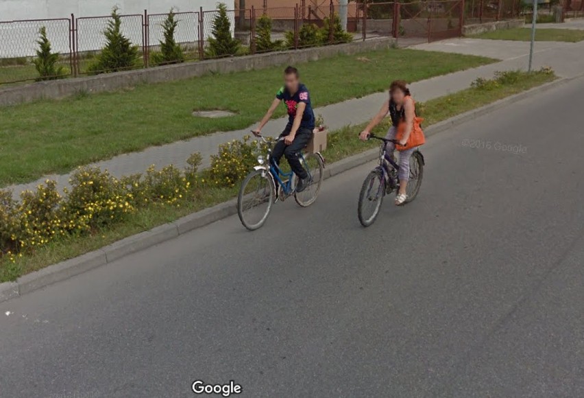 Przyłapani przez Google Street View na ulicach Mroczy -...