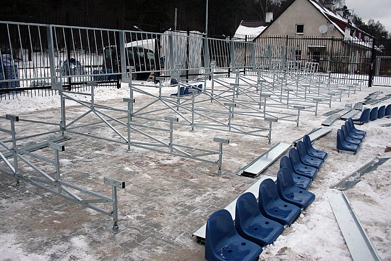 Dodatkowe krzesełka na nowy stadion trafiły do Gdynia - 21 stycznia 2010 r.